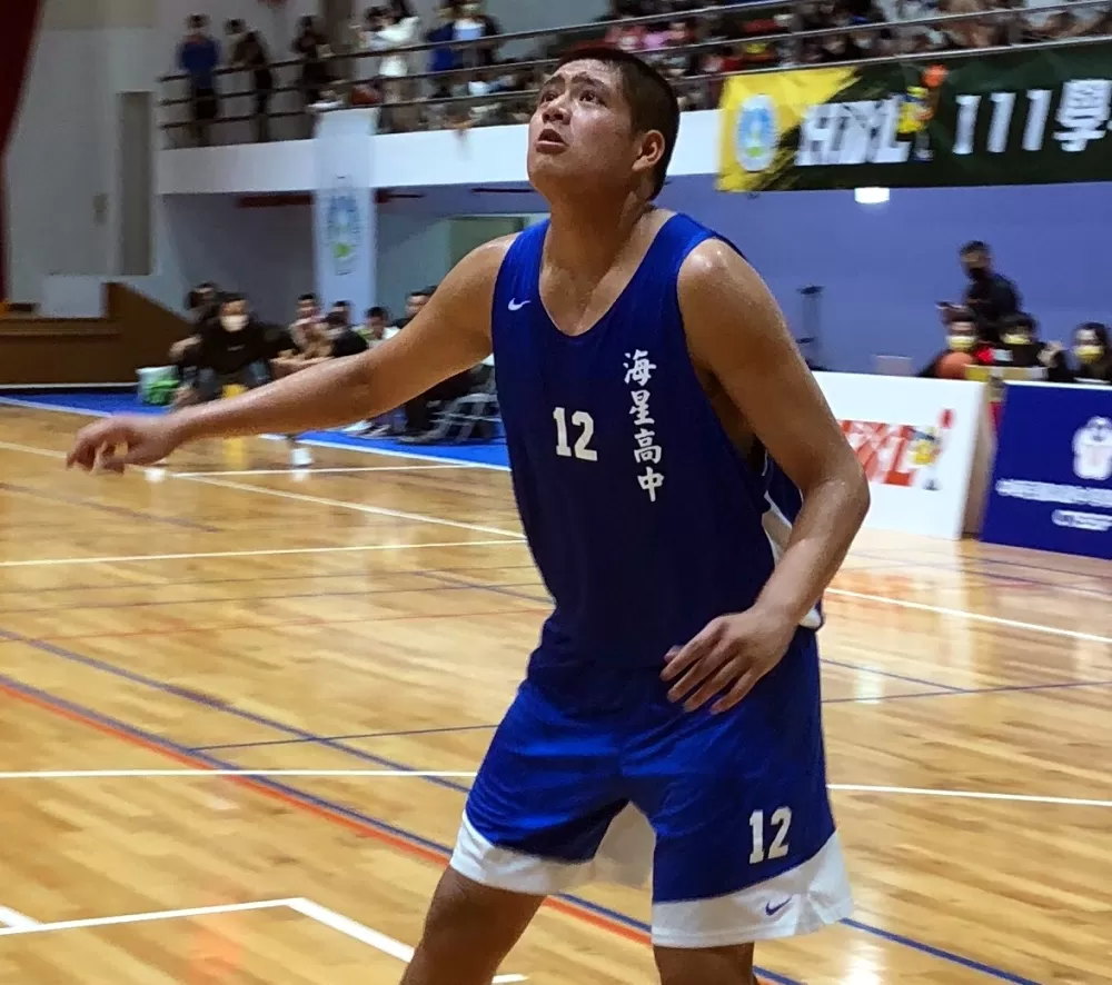 花蓮海星大中鋒舒度·阿巴尤坐鎮禁區4連勝首晉預賽。