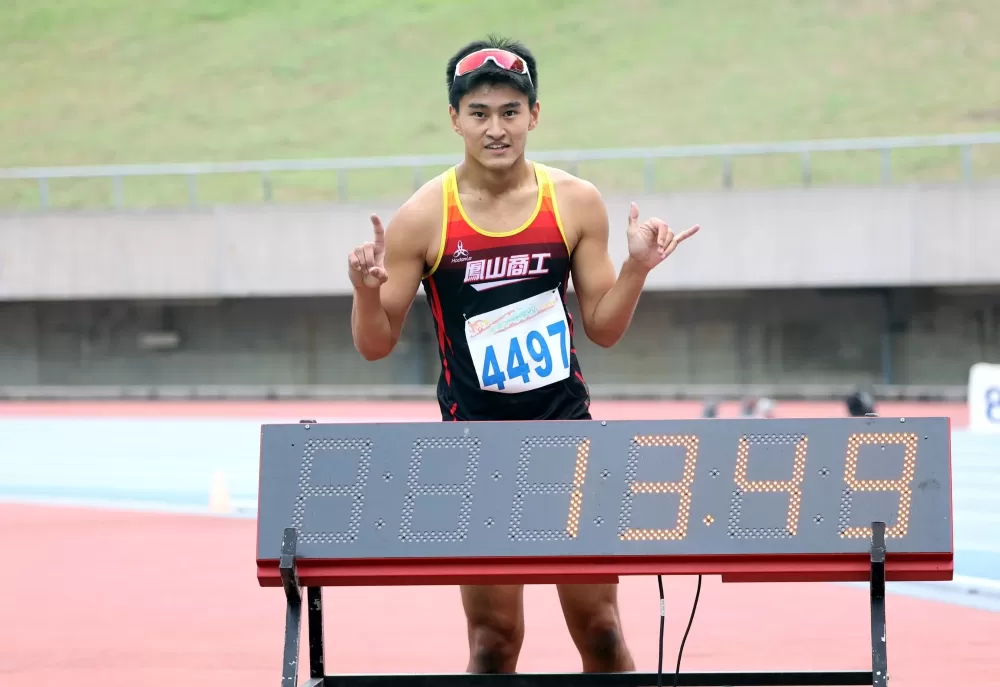 16歲謝元愷破U20全國紀錄，躍U18亞洲歷年第二傑。林嘉欣／攝影。