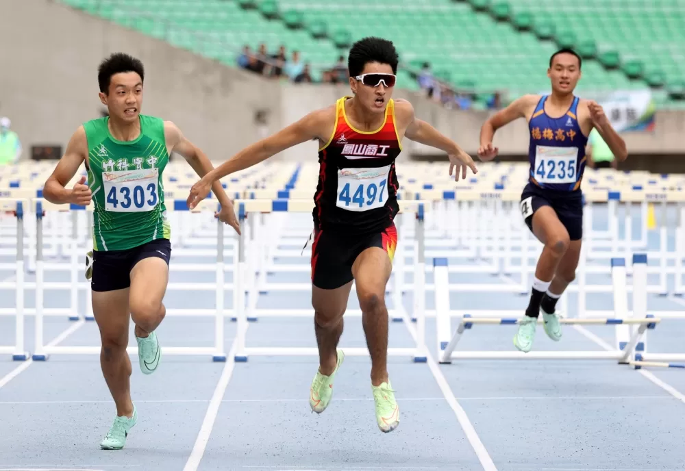 16歲謝元愷破U20全國紀錄，躍U18亞洲歷年第二傑。林嘉欣／攝影。