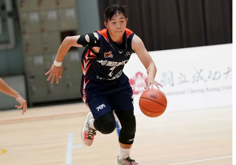 美和科大許可欣14分。