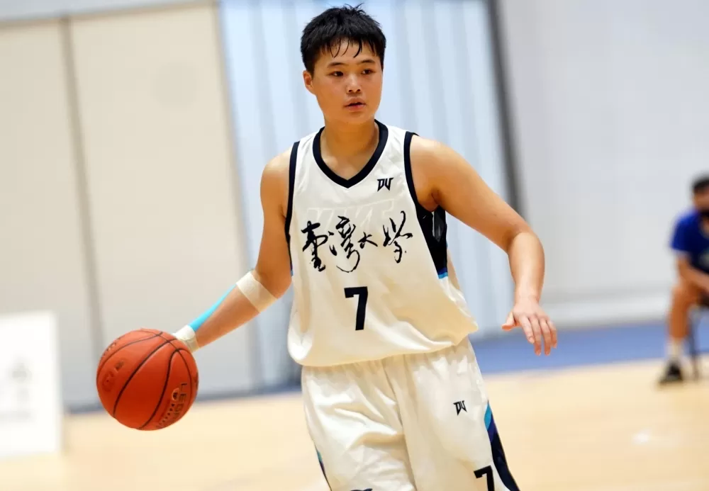 臺灣大學吳瑋茹9分10籃板。