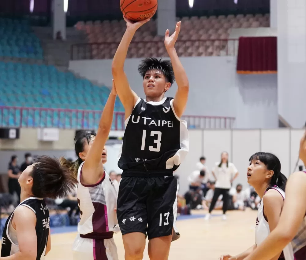 北市大學郭靜雯10分。