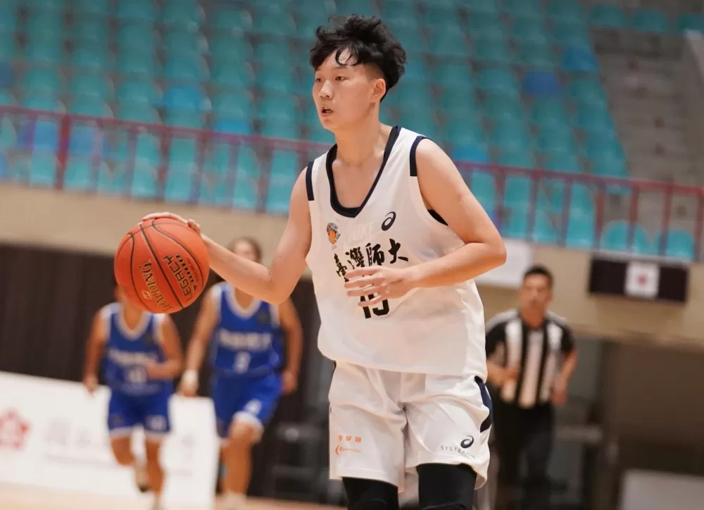 臺灣師大陳映慈17分7籃板。