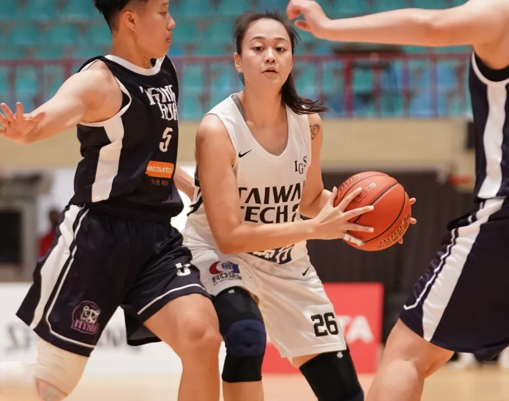 臺灣科大艾郁婕12分。