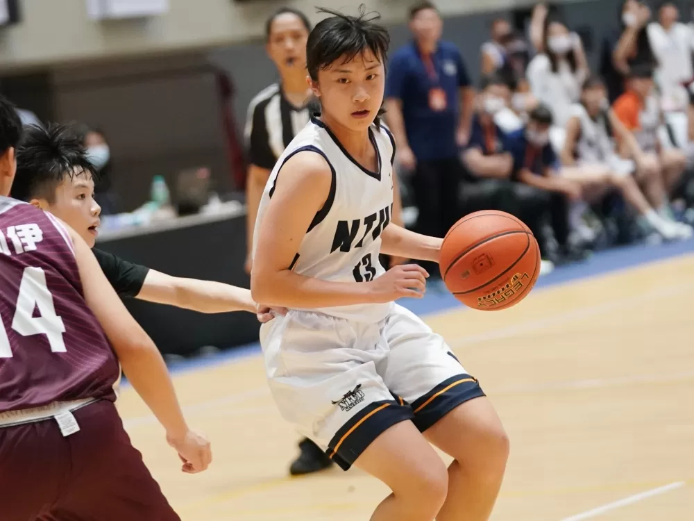 臺北商大鄭芯昀12分。