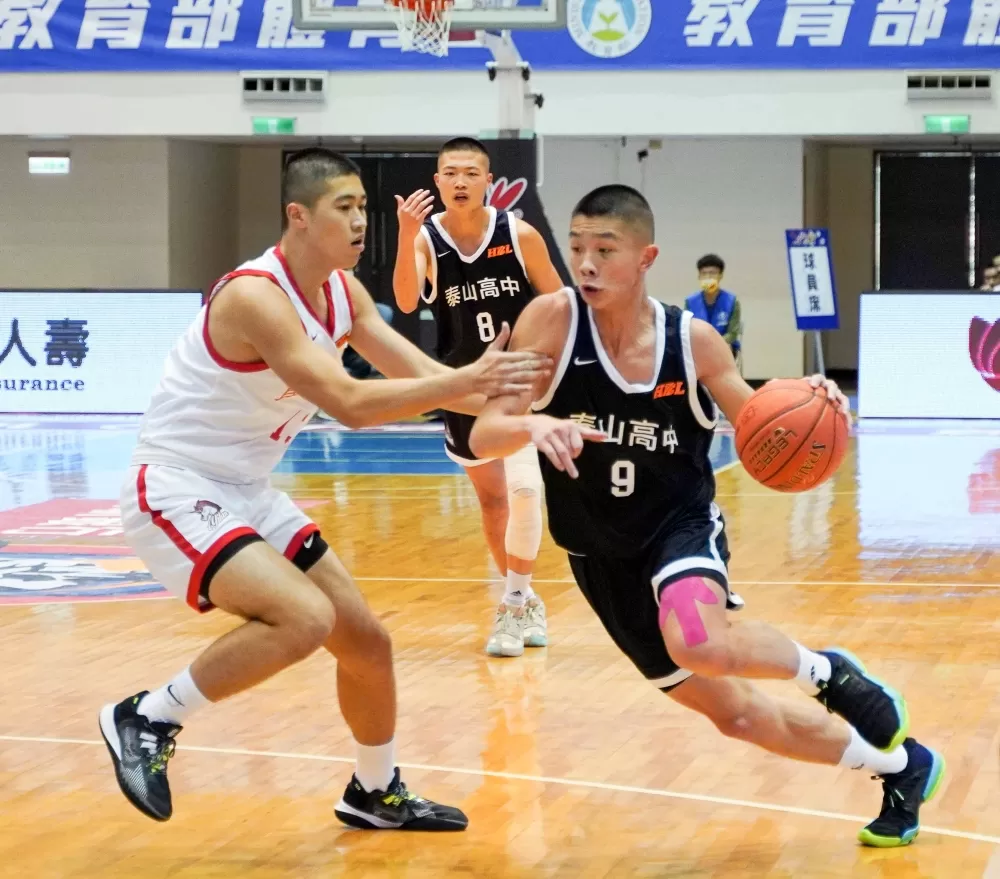 本山盧威銘運球突破。大會提供。