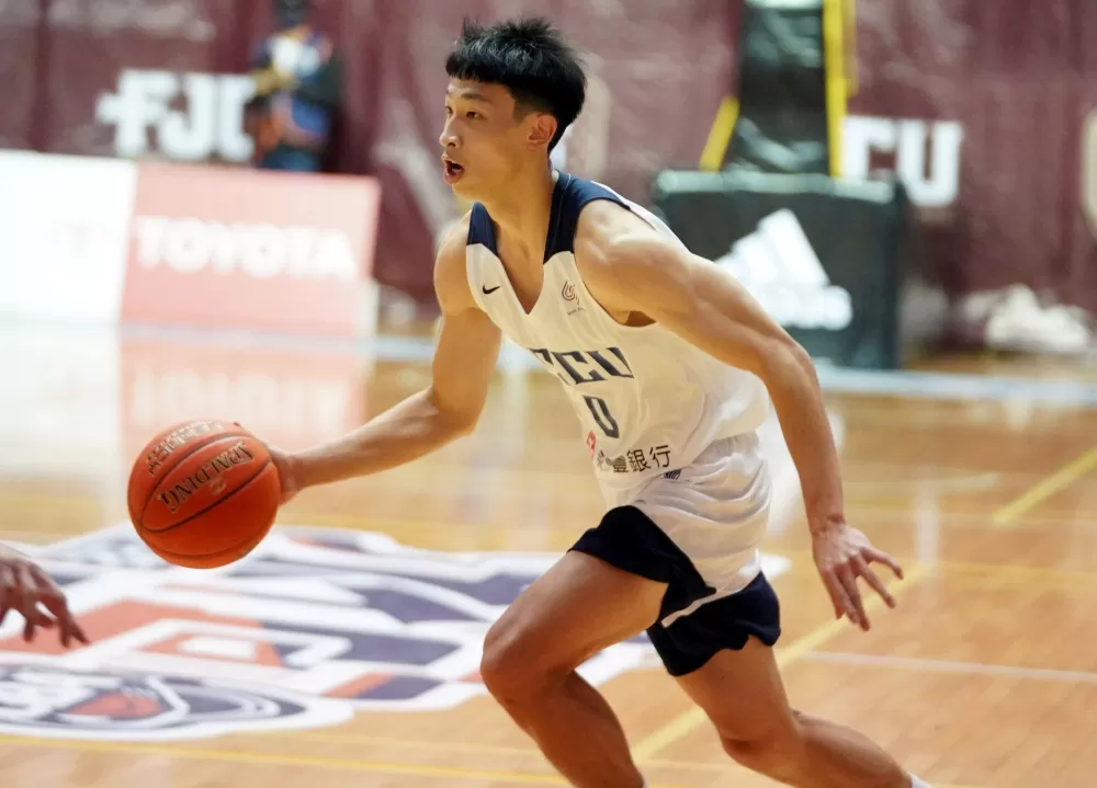 政治大學宋昕澔UBA初登場。