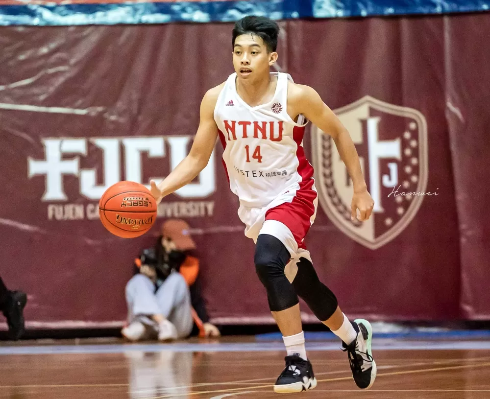 臺灣師大蔣浩文全場最高17分帶出四人上雙。侯漢威/攝影。