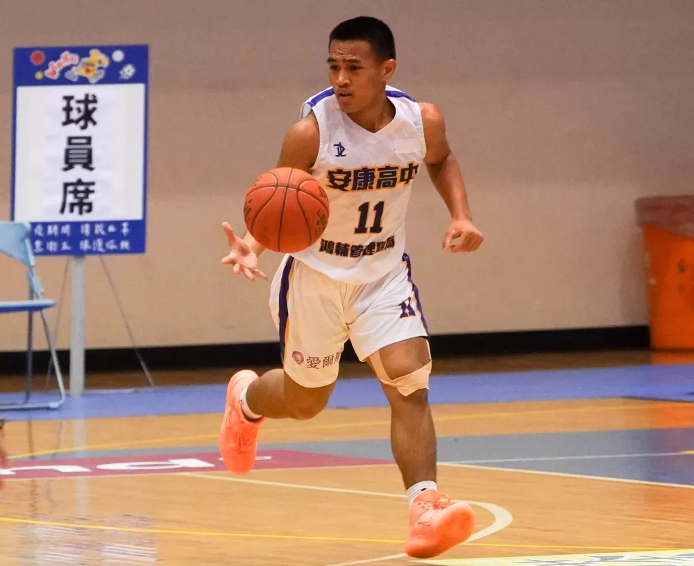 安康165公分國三後衛林子平22分、11助攻、9抄截「準大三元」。