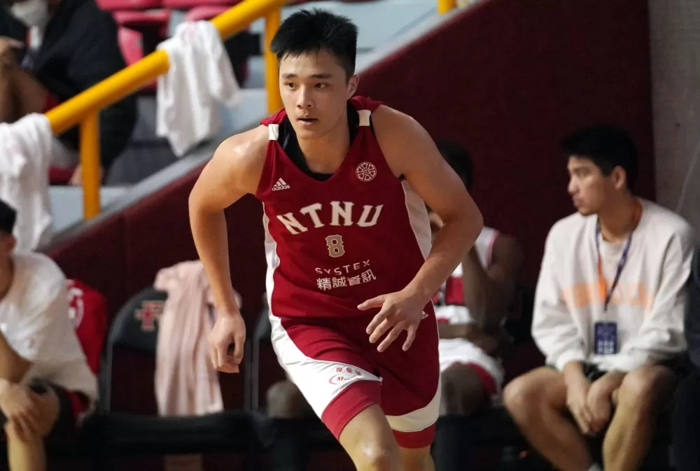 臺灣師大林韋愷14分8籃板。
