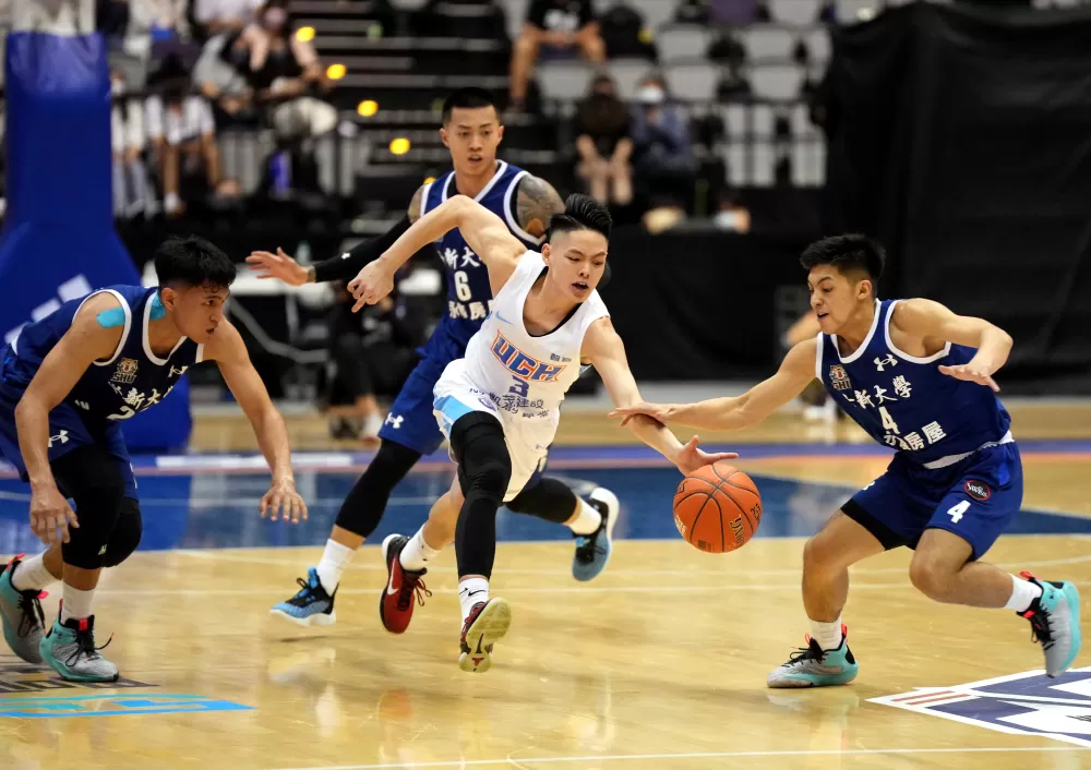 世新健行掛帥蓄勢待發。大專體總提供。