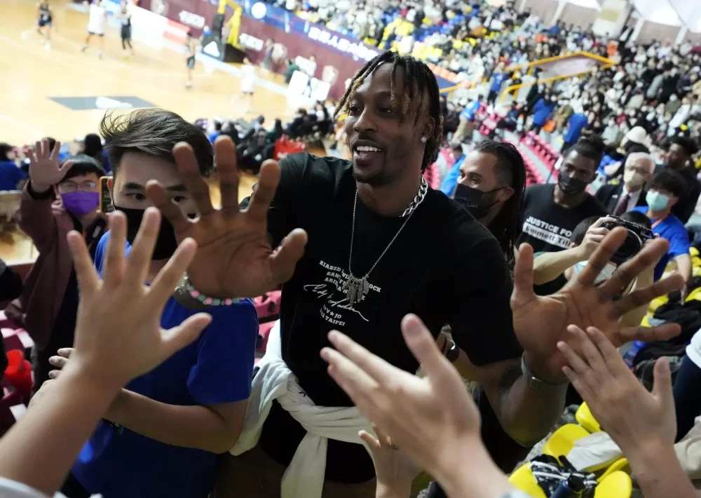 霍華德親臨UBA。大專體總提供。下同。