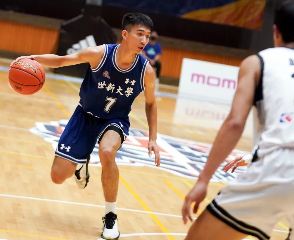 世新大學張俊生11分。