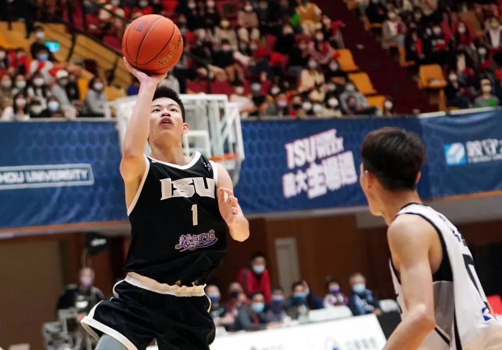義守大學余祥平12分。
