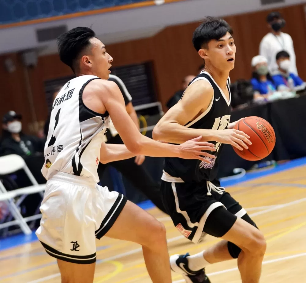 義守大學史承平9分9籃板。