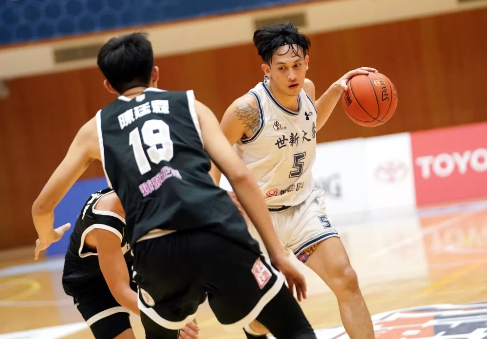 世新大學陳將双28分4助攻。大專體總提供。下同。