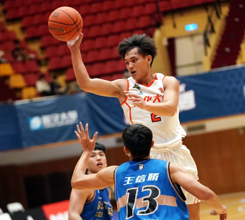 文化大學陳龍14分。