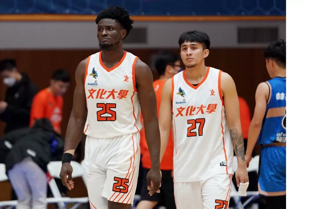 文化大學阿美17分19籃板。