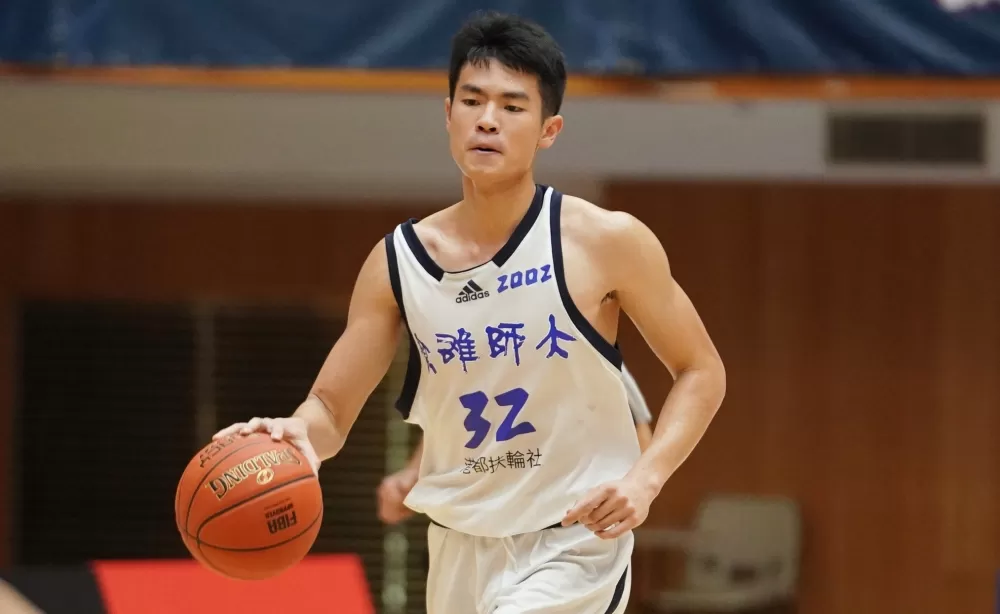 高雄師大蔡鎮嶽20分14籃板。