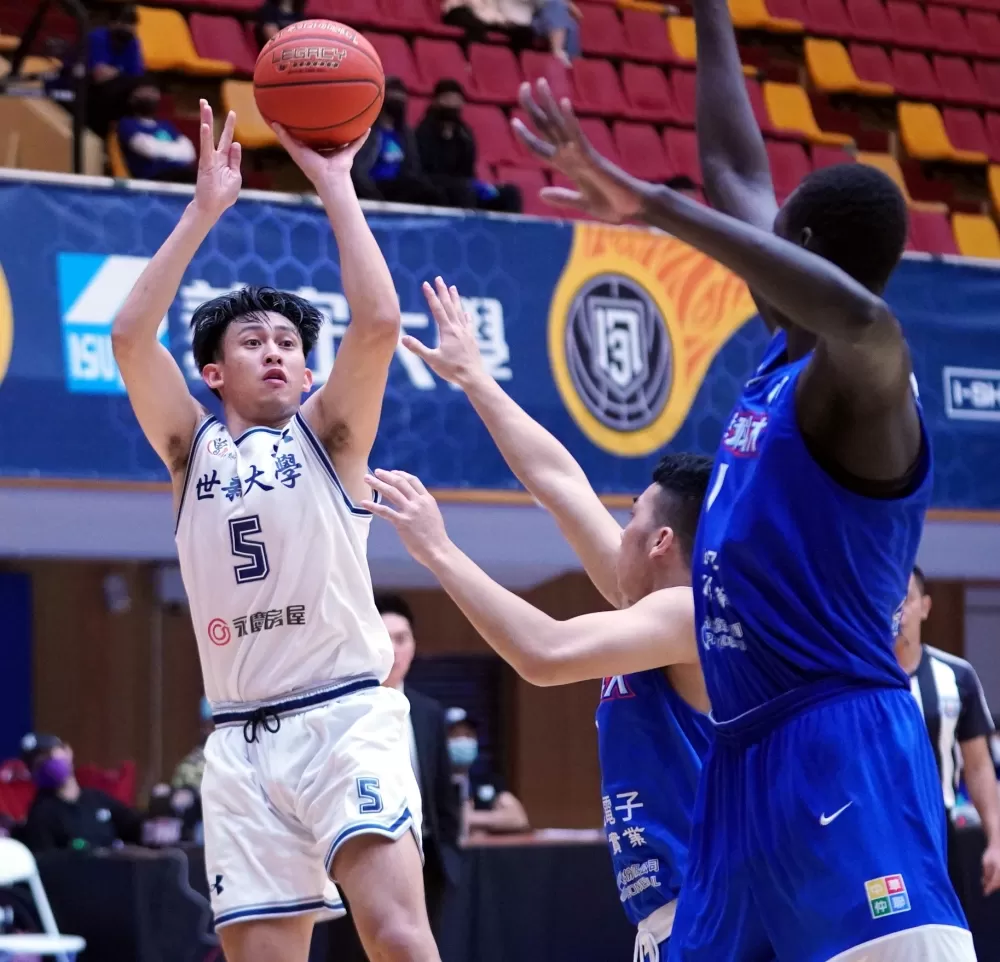 世新大學陳將双連五場至少20分,開季表現持續高檔。