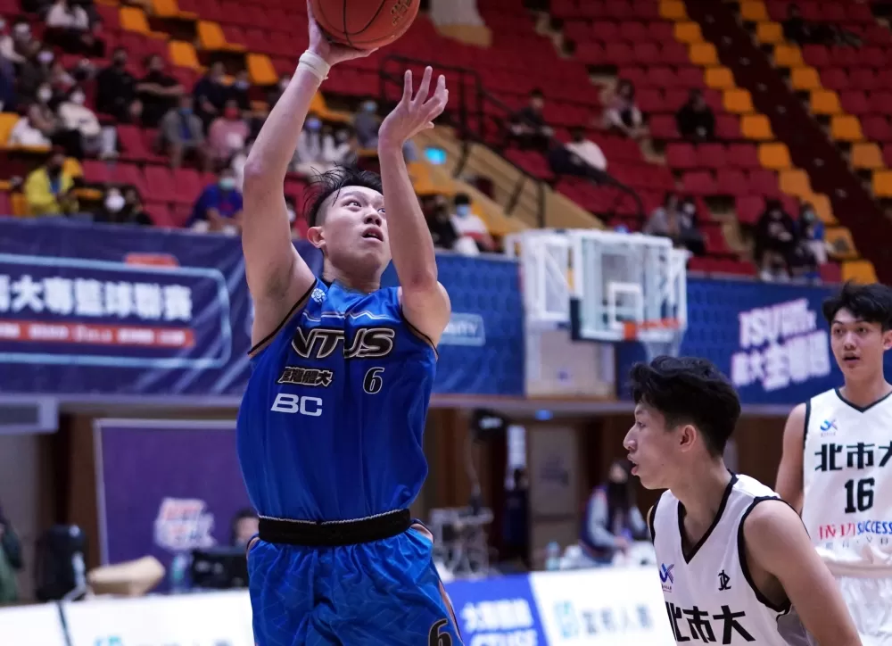 臺灣體大葉星孝15分14籃板,UBA個人一級首度雙十。