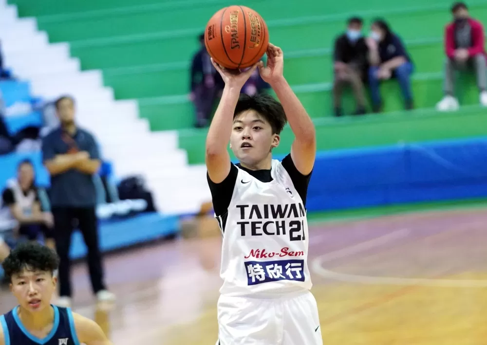 灣科大葉致彤11分貢獻。