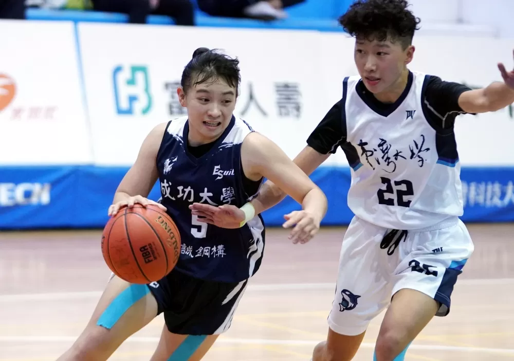 成功大學黃旻瑀攻下14分。