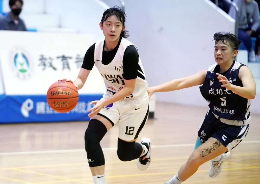 臺灣科大呂佳諺。