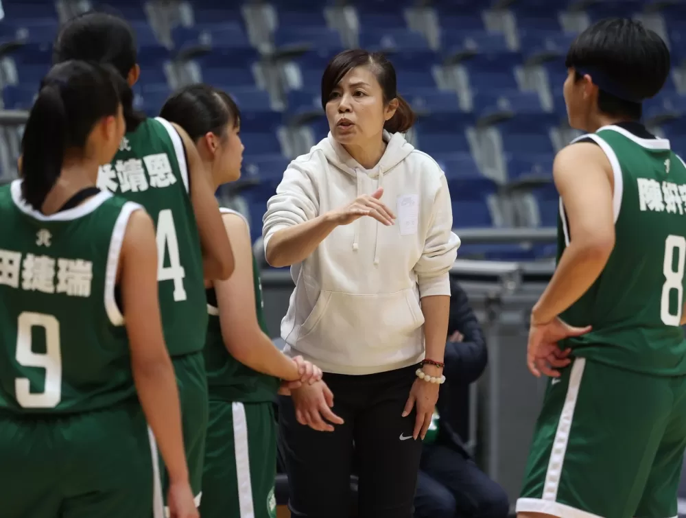 北一女教練駱燕萍。