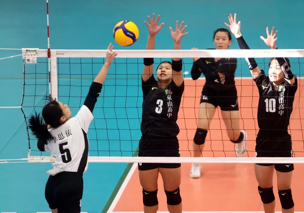 東山高中三連勝。林嘉欣／攝影。