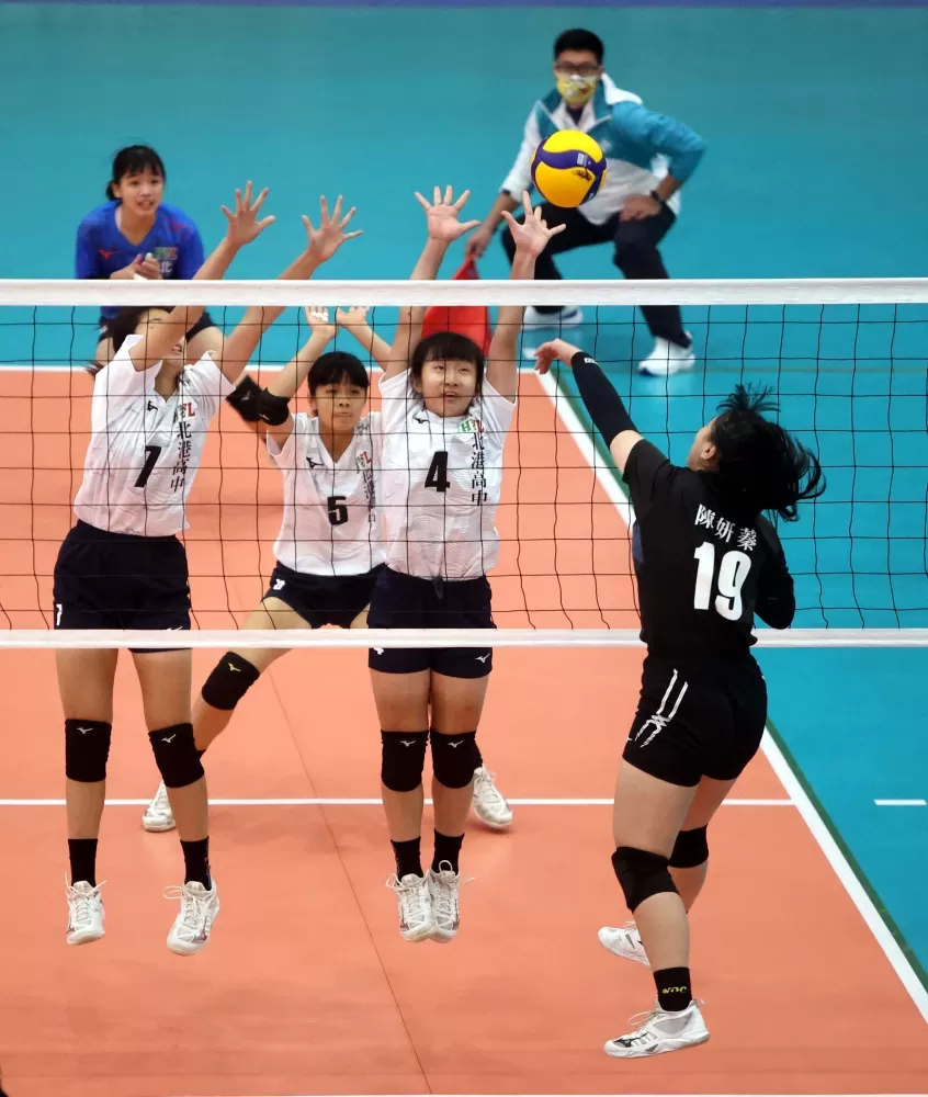 華僑直落三勝北港。林嘉欣／攝影。