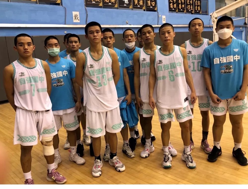 自強拚重返八強。