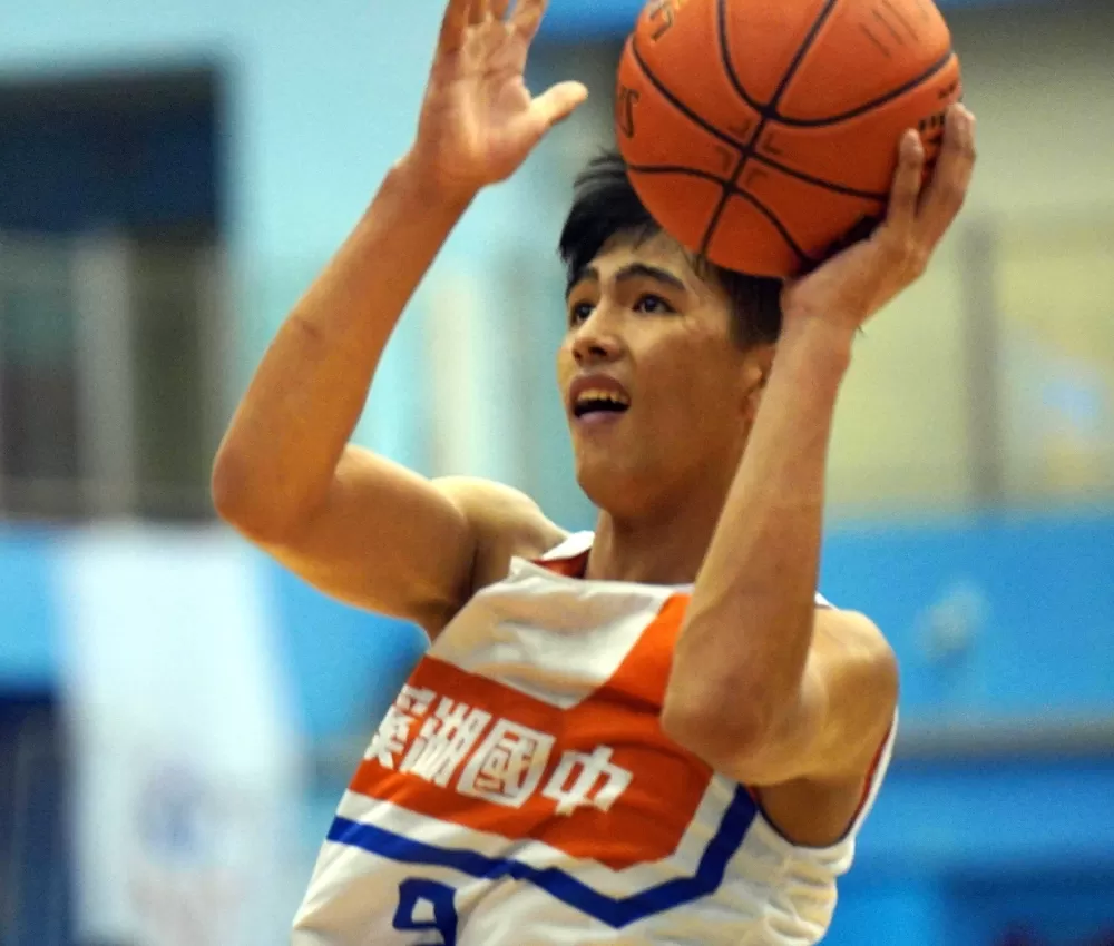 溪湖何鉦凱個人新高的27分。