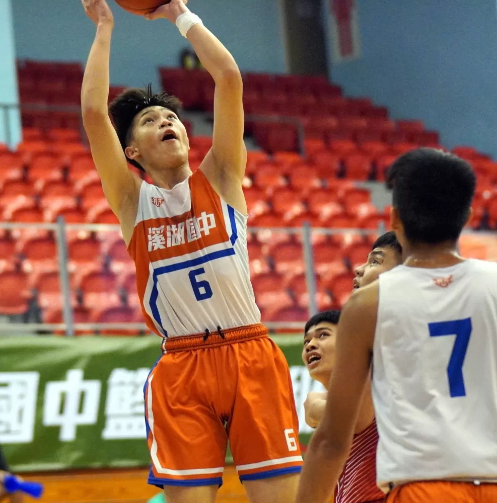 溪湖王宏恩拿19分。