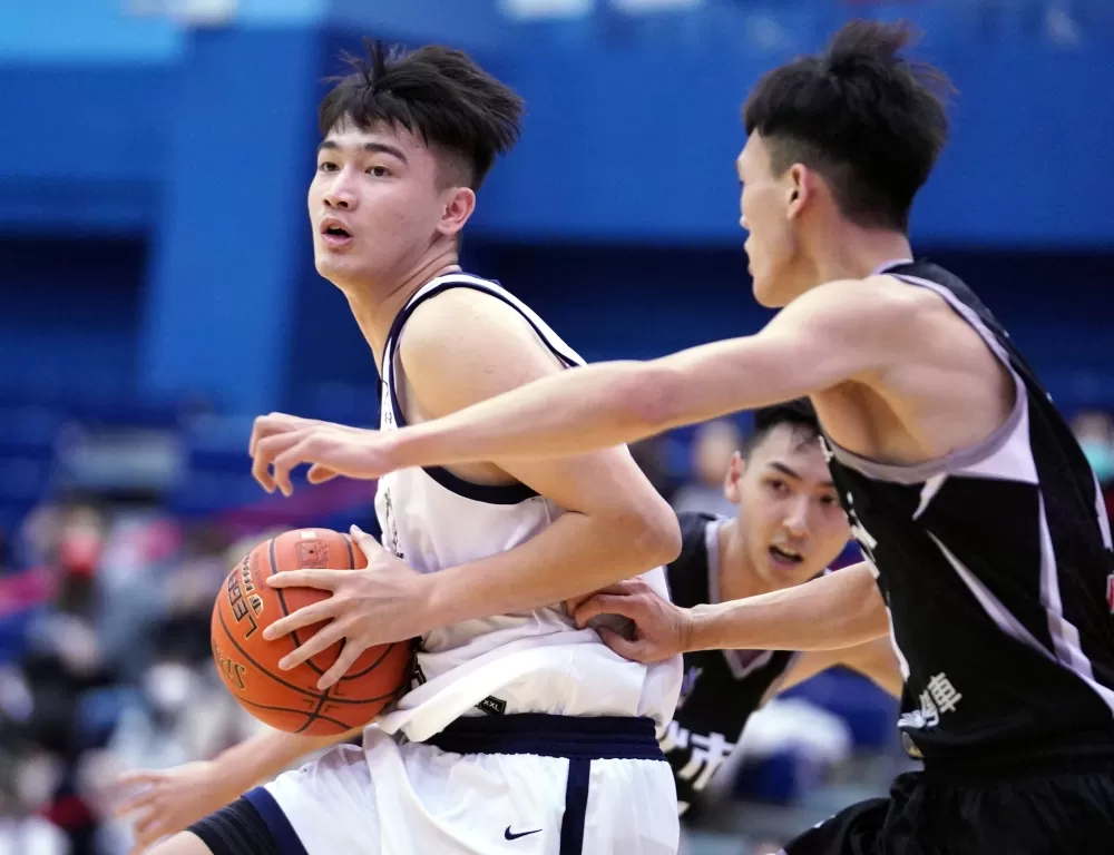 國立體大黃偉程12分。