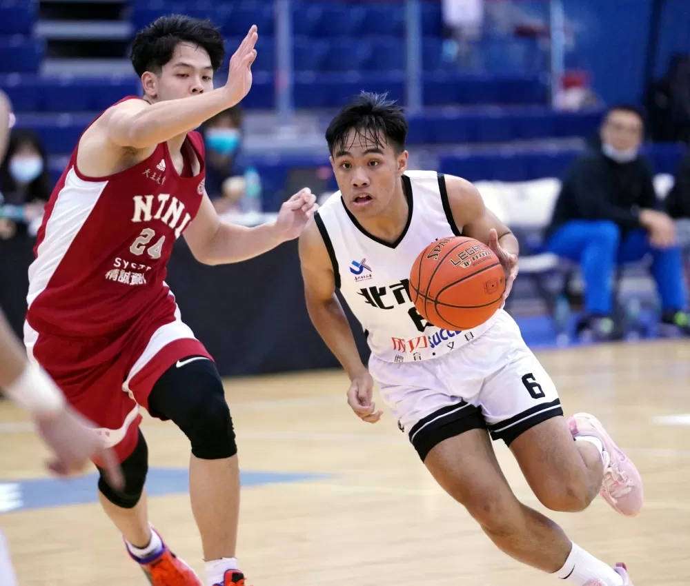 北市大學陳鴻進全隊最高13分。