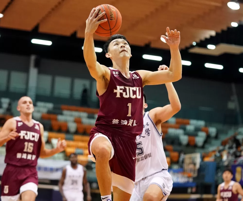 輔仁大學潘建宏17分。