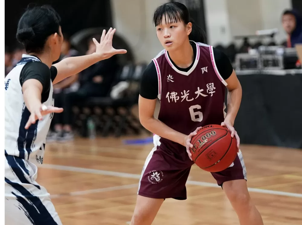 佛光大學連文鈴8分。