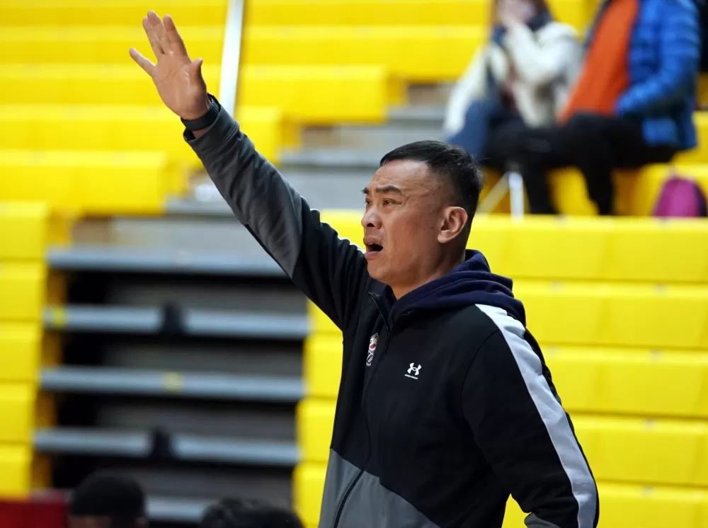 世新大學總教練何正峰。