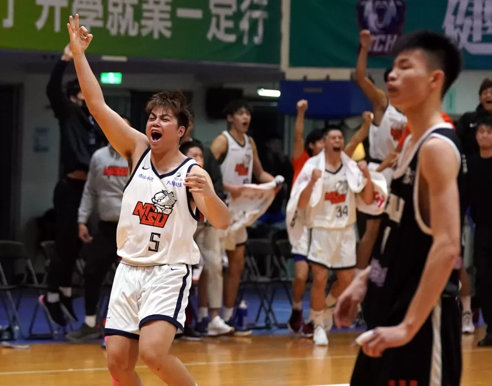 國立體大陳澔翔逆轉三分彈。