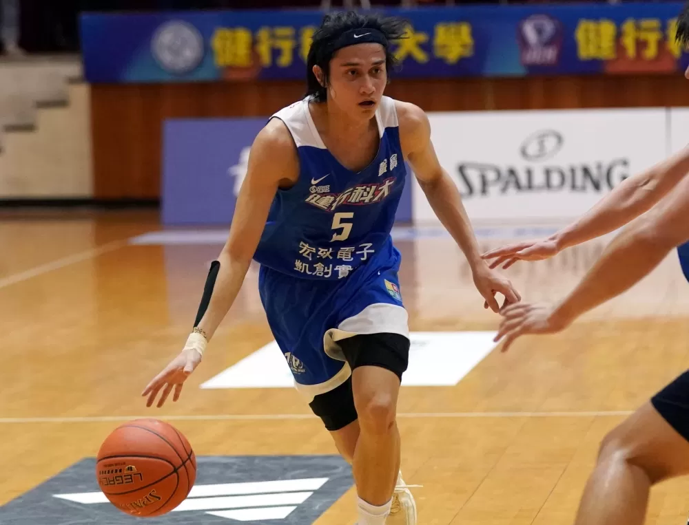 健行科大高錦瑋17分9籃板5助攻。