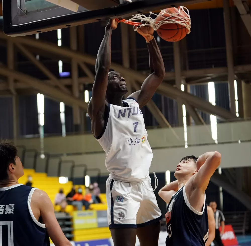 臺灣藝大阿拉薩。