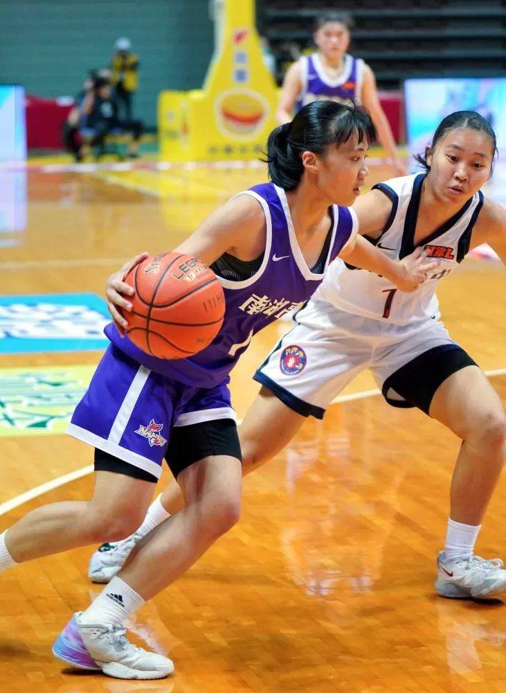 南湖連容纓11分、5籃板及助攻、抄截各3也功在止14連敗首勝永仁。