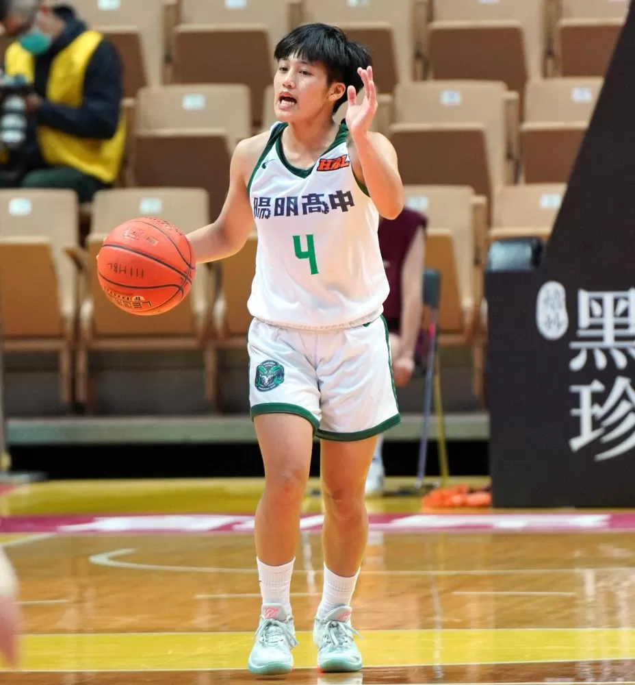 陽明江子柔2記三分彈飆31分、10抄截，生涯雙新高，本季首度「雙十」。