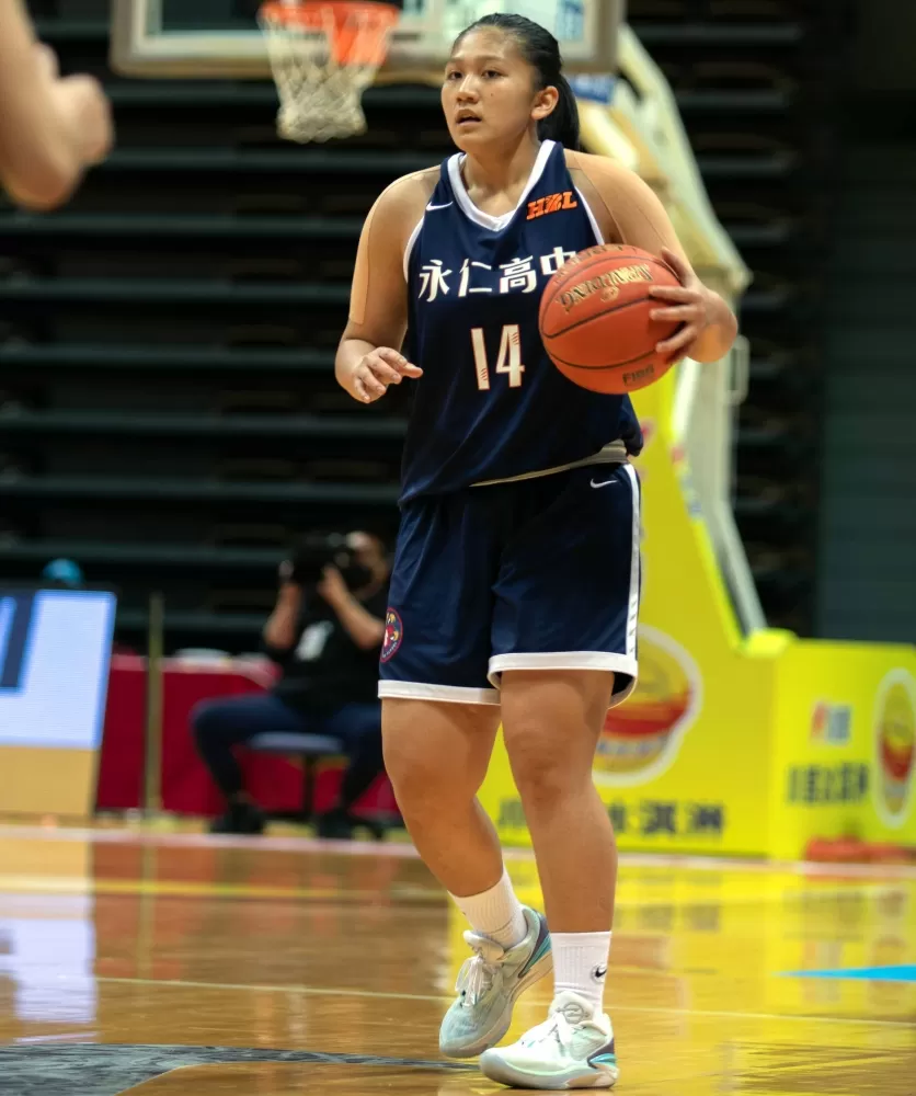 菜鳥陳薇涵率永仁2勝2敗力保四強。