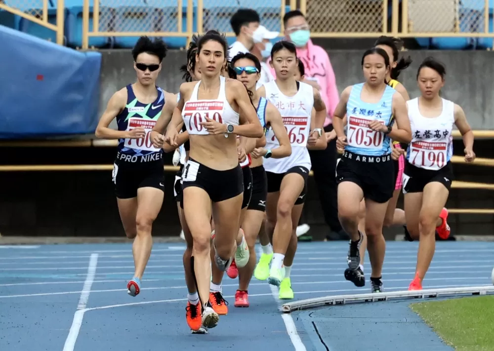 雷理莎隔15年重返場地賽破懸20年紀錄。林嘉欣/攝影。