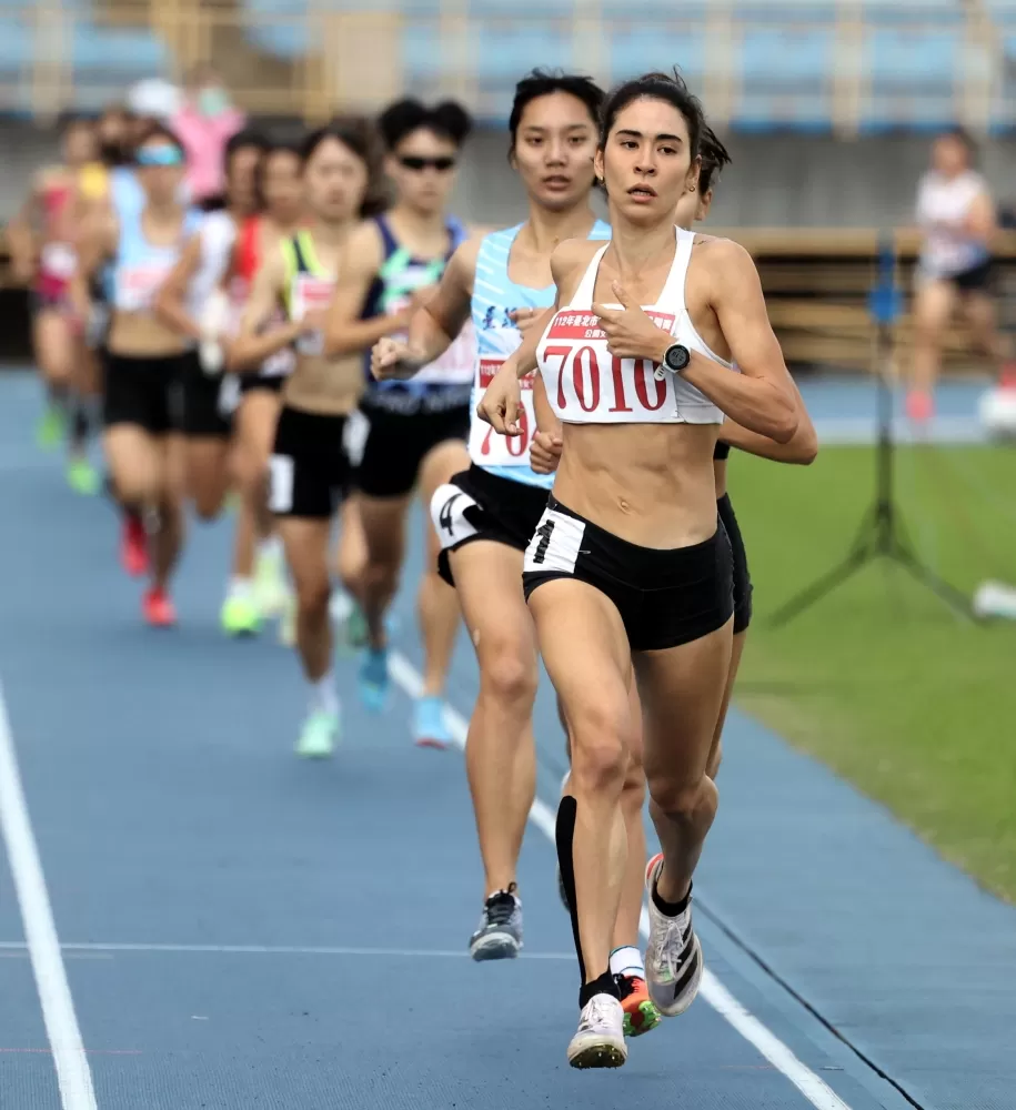 雷理莎隔15年重返場地賽破懸20年紀錄。林嘉欣/攝影。