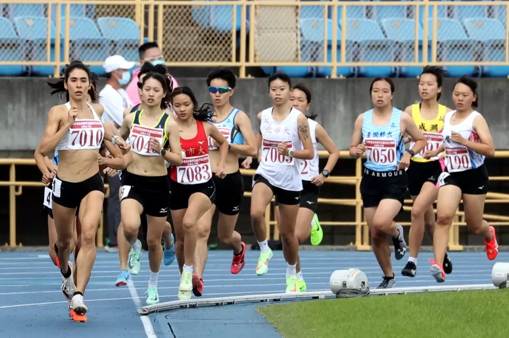 雷理莎隔15年重返場地賽破懸20年紀錄。林嘉欣/攝影。