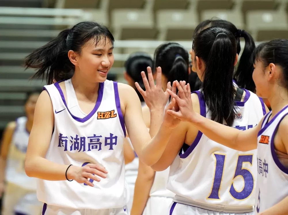 南湖高一菜鳥徐郁婷19分。