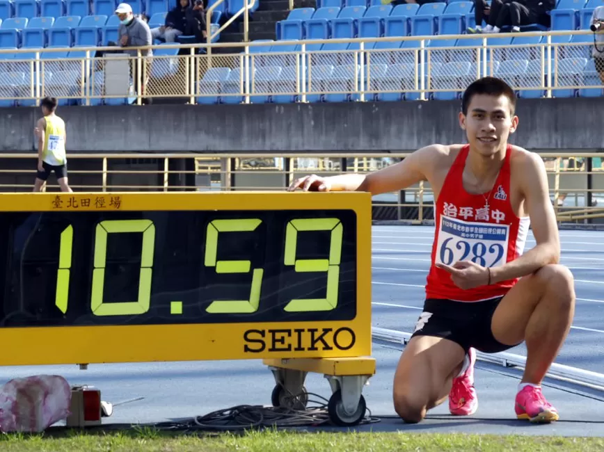 林柏勳10秒59破高懸18年紀錄。李守智/攝影。